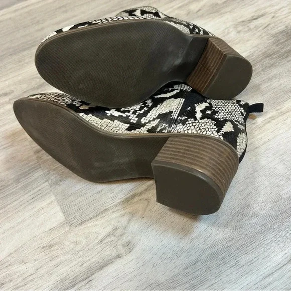 Dr. Scholl’s Snakeskin Print Slip-On Heeled Comfort Boot Women’s Size 8.5 | EUC - Picture 7 of 7